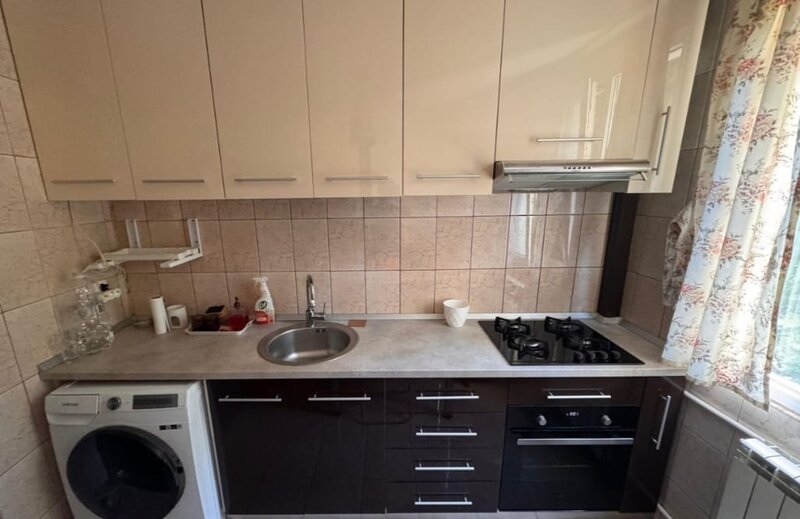 Piata Sudului 5-7 min metrou Apartament de inchiriat  2 camere